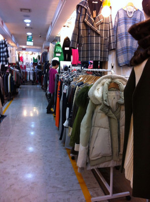 首爾自由行指南：探索時(shí)尚之都的服裝輔料銷(xiāo)售熱點(diǎn)