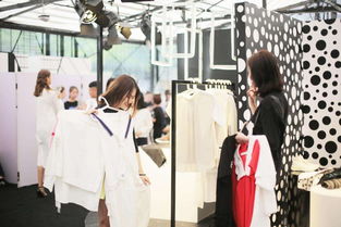 零售服裝店長(zhǎng)導(dǎo)購(gòu)必備策略 先知先贏，服裝輔料銷(xiāo)售之道